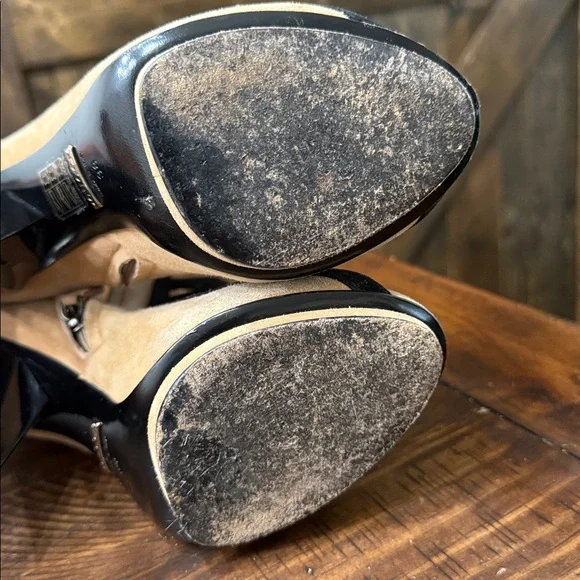 GUCCI Olimpia Ladder Strap Peep Toe Booties - Picture 11 of 16